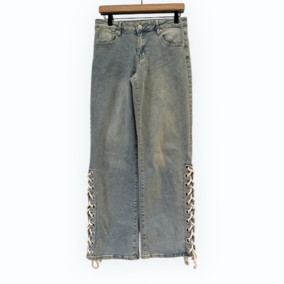 Austin Landing Denim - Austin Landing Wide Leg Light Wash Lace Up Jeans